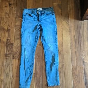 GAP 27R True Skinny Jeans